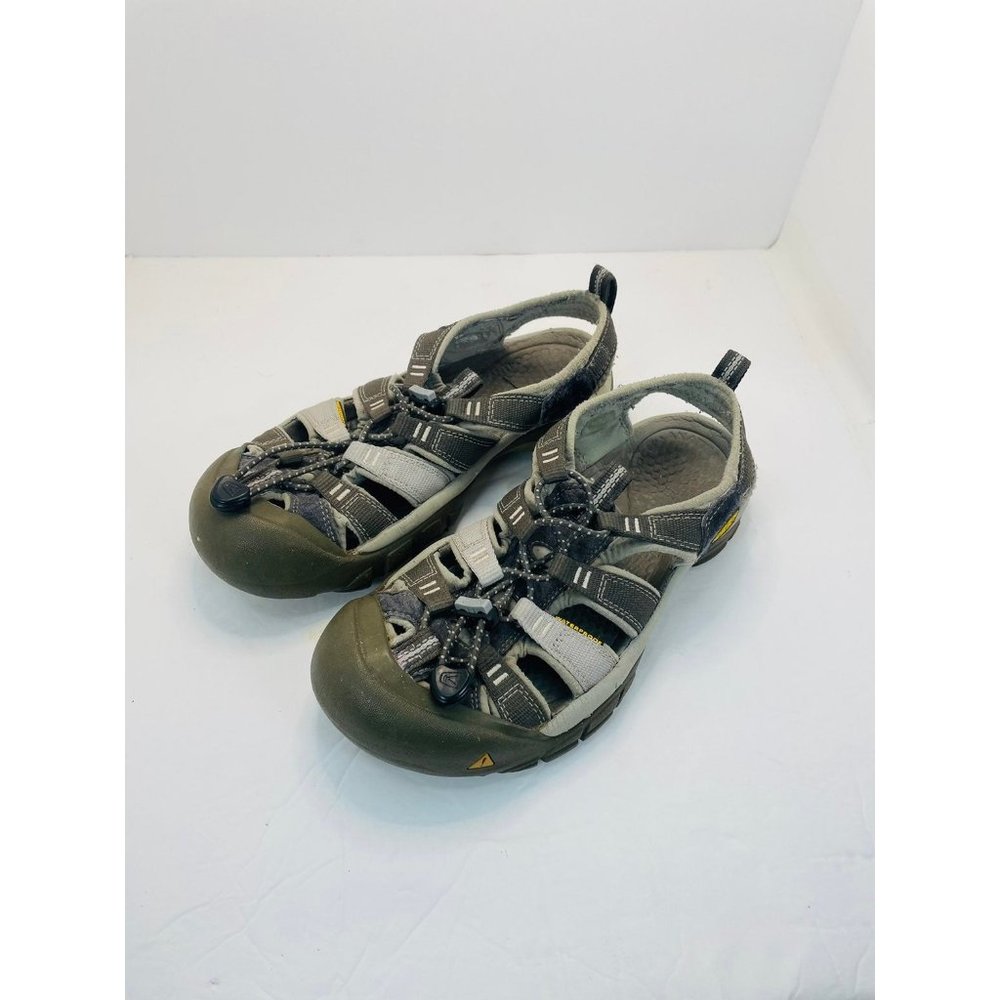 Keen Newport Sandals 7